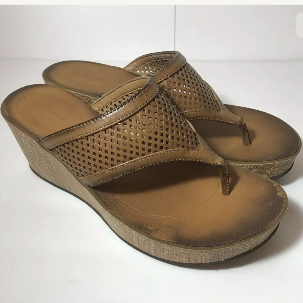 Clarks Collection Size 9 Brown Sandal Wedges